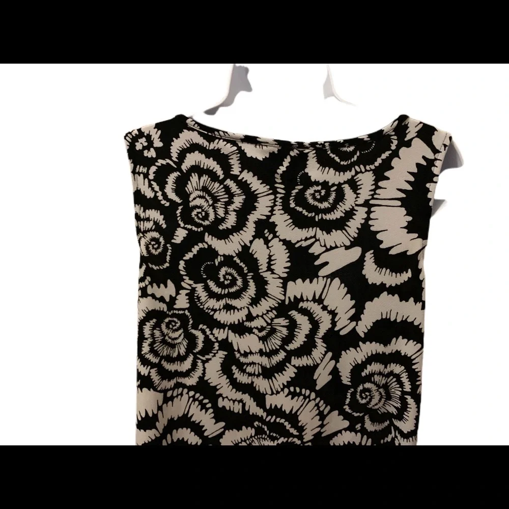 George women’s dress‎